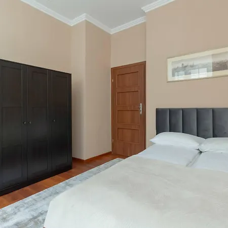 Climatic In Gdansk's Old Town By Renters