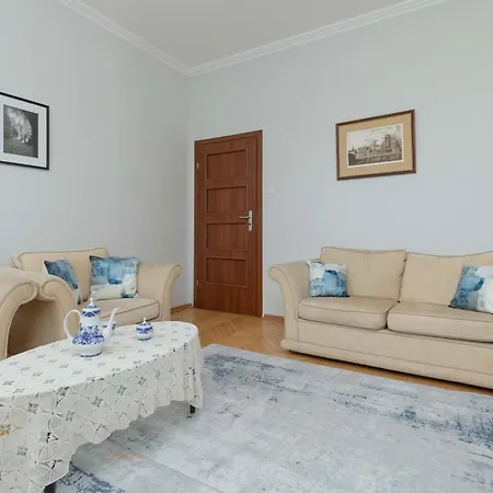 Apartment Climatic In Gdansk's Old Town By Renters