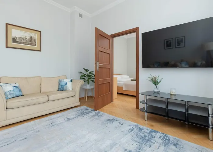 Climatic In Gdansk's Old Town By Renters Гданьск